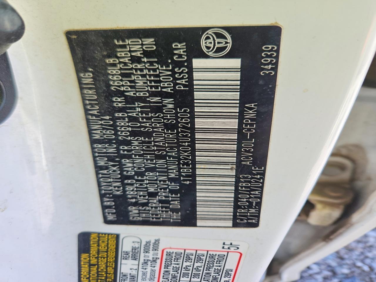 2004 TOYOTA CAMRY
