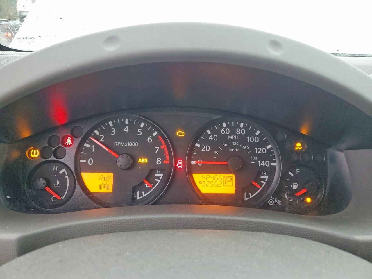 2012 NISSAN Frontier
