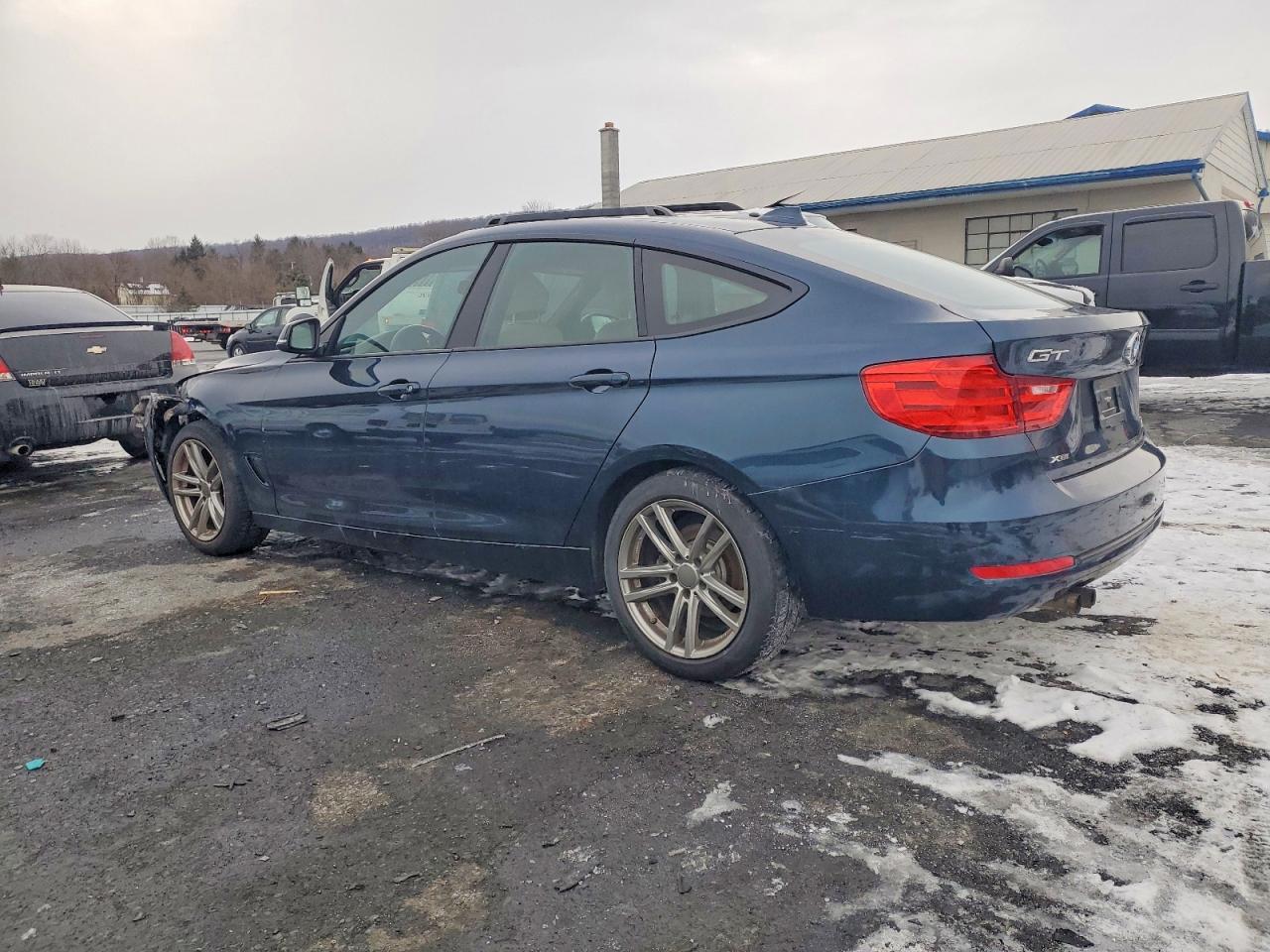 2016 BMW 3 SERIES