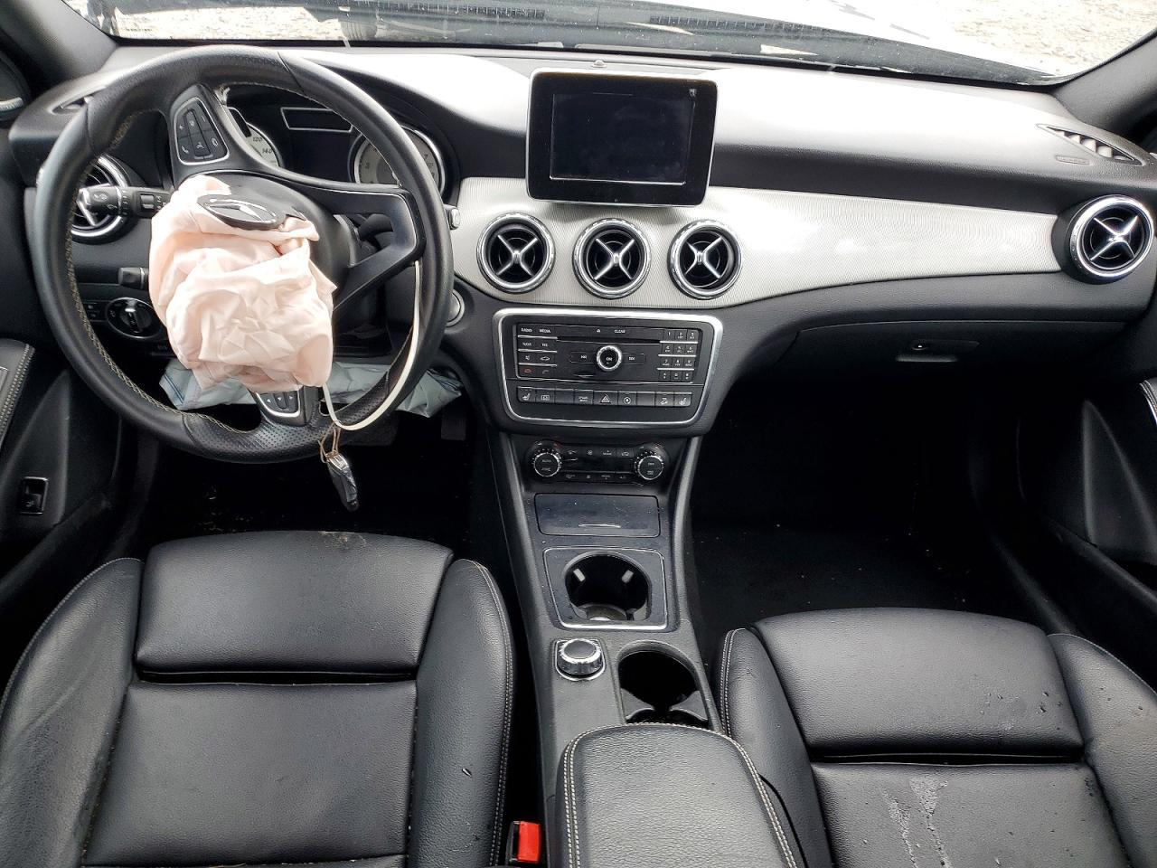 2017 MERCEDES-BENZ GLA-Class