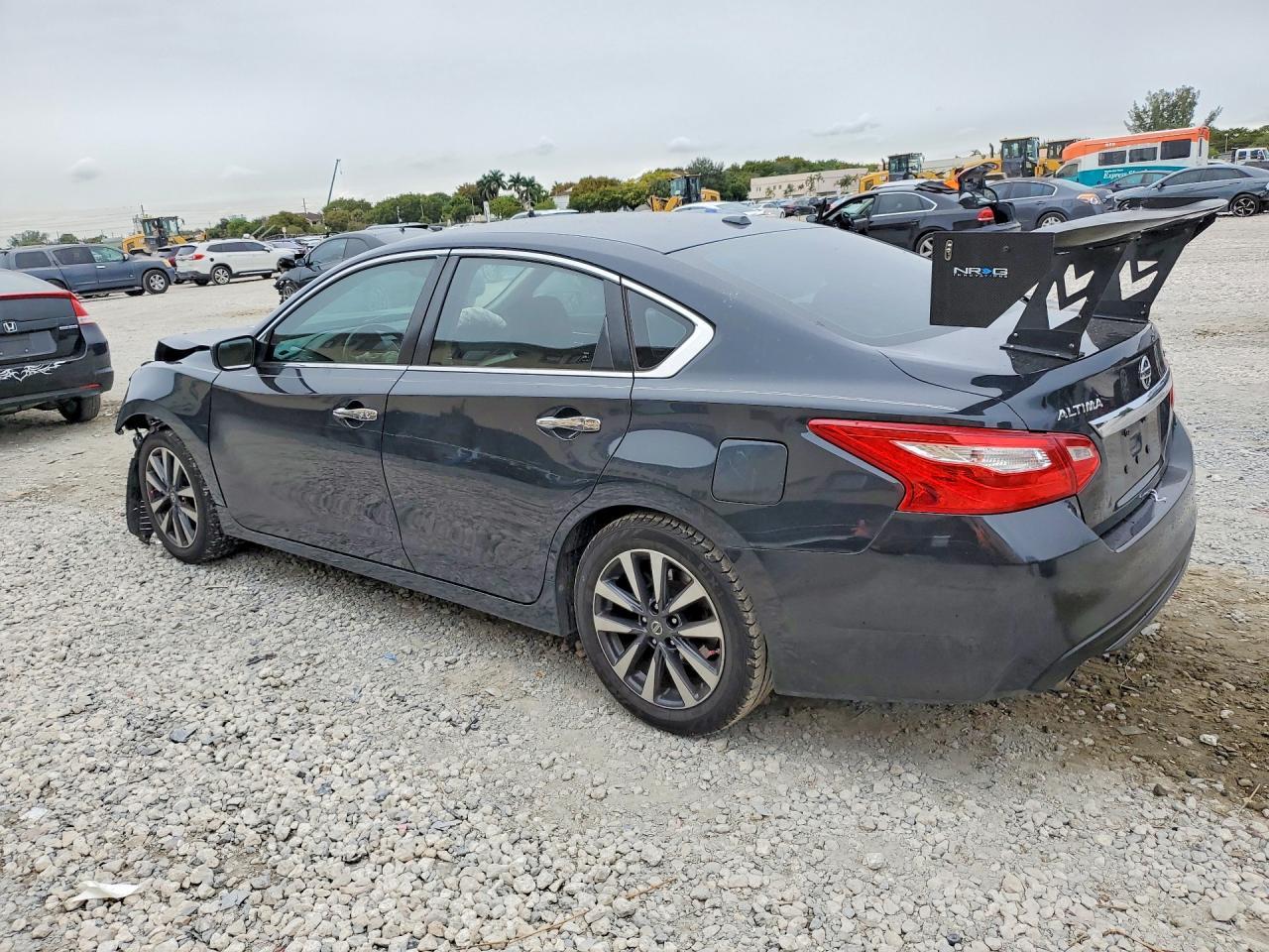 2017 NISSAN ALTIMA
