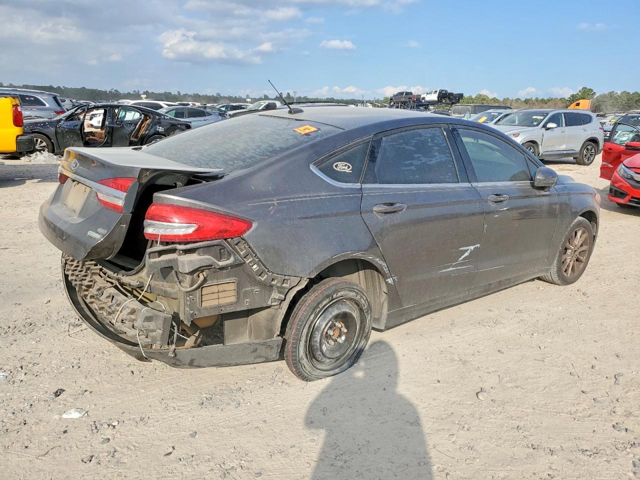 2017 FORD FUSION