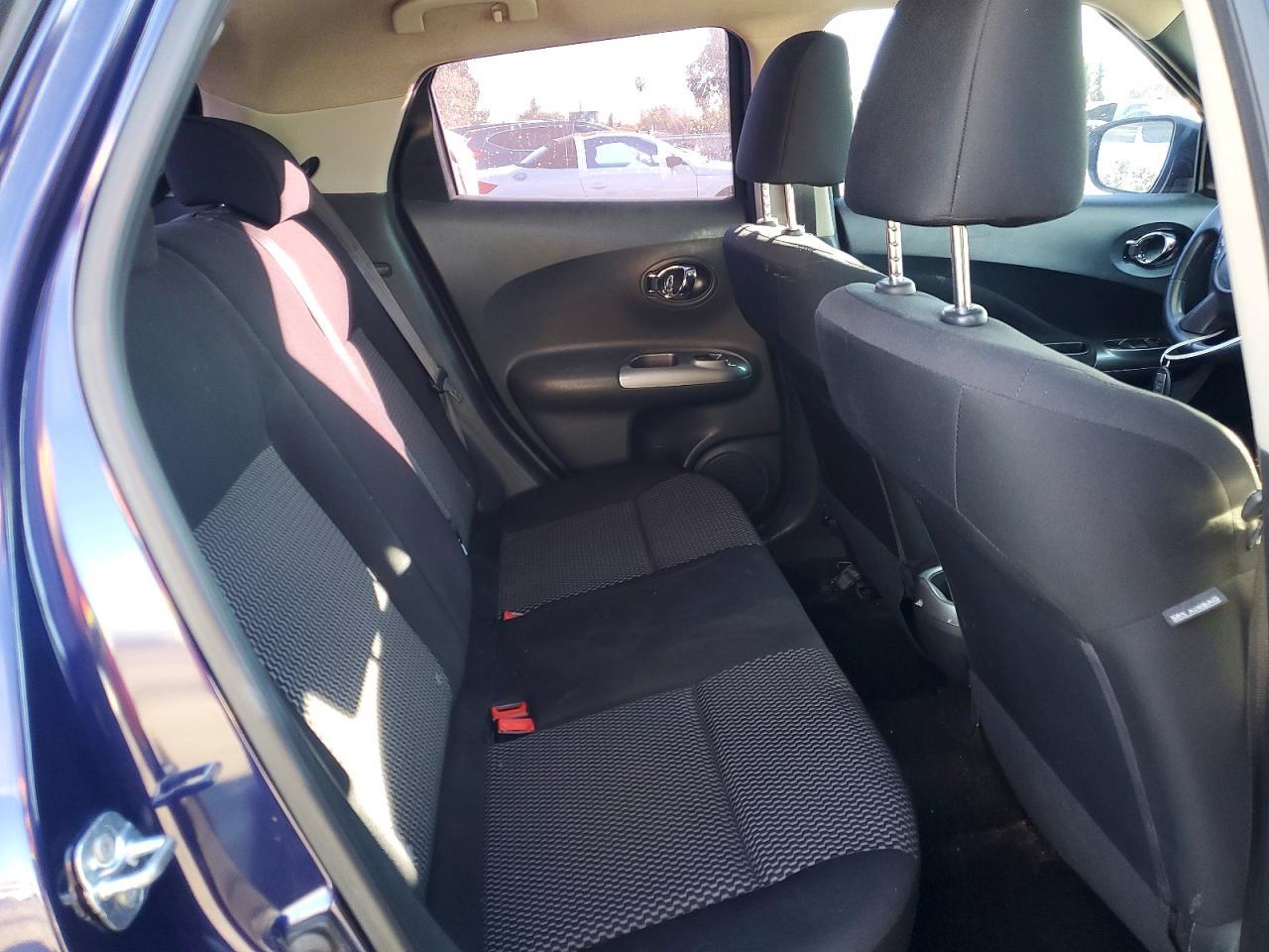 2015 NISSAN Juke