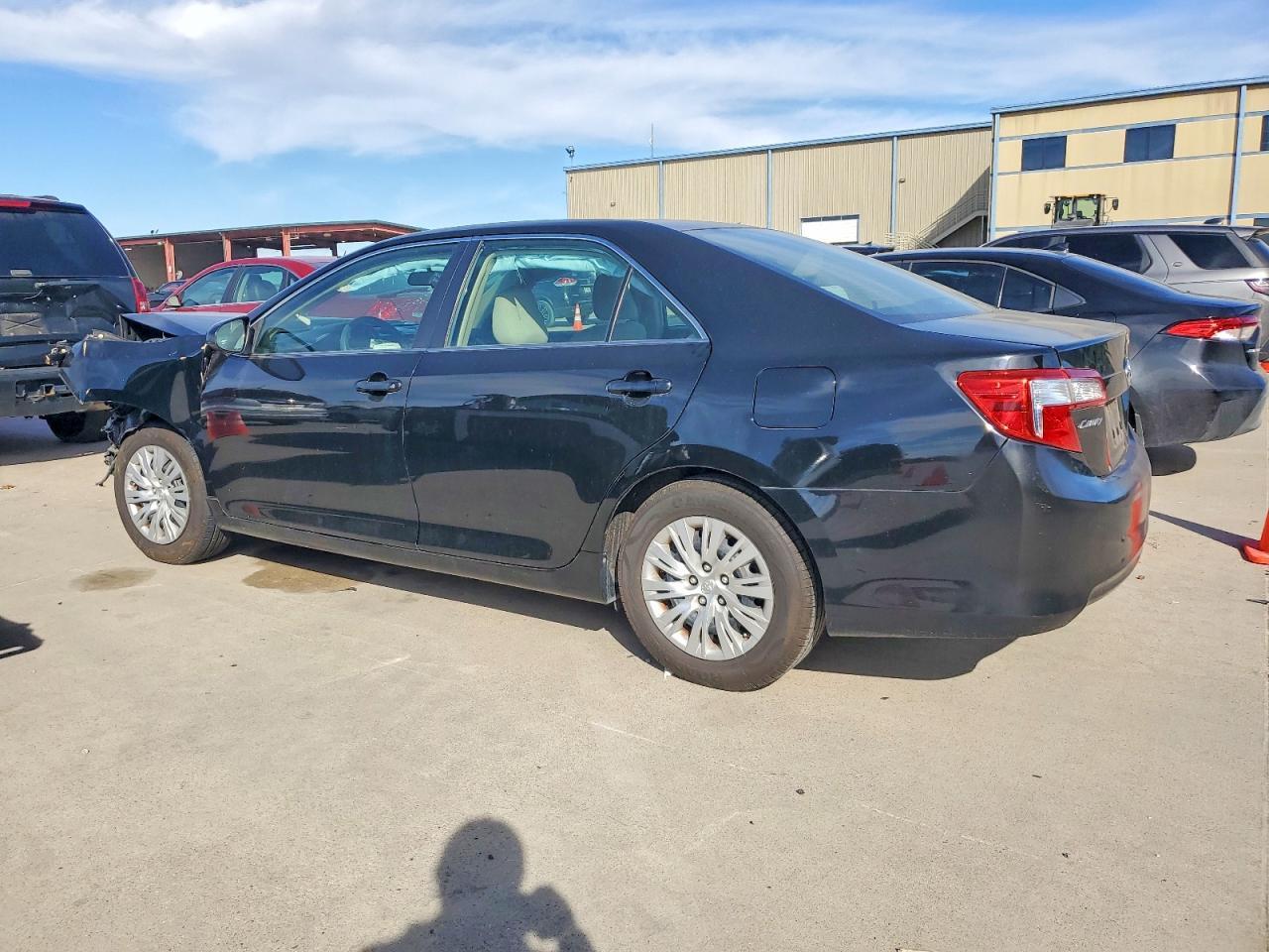 2012 TOYOTA CAMRY