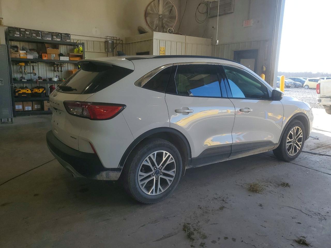 2021 FORD ESCAPE