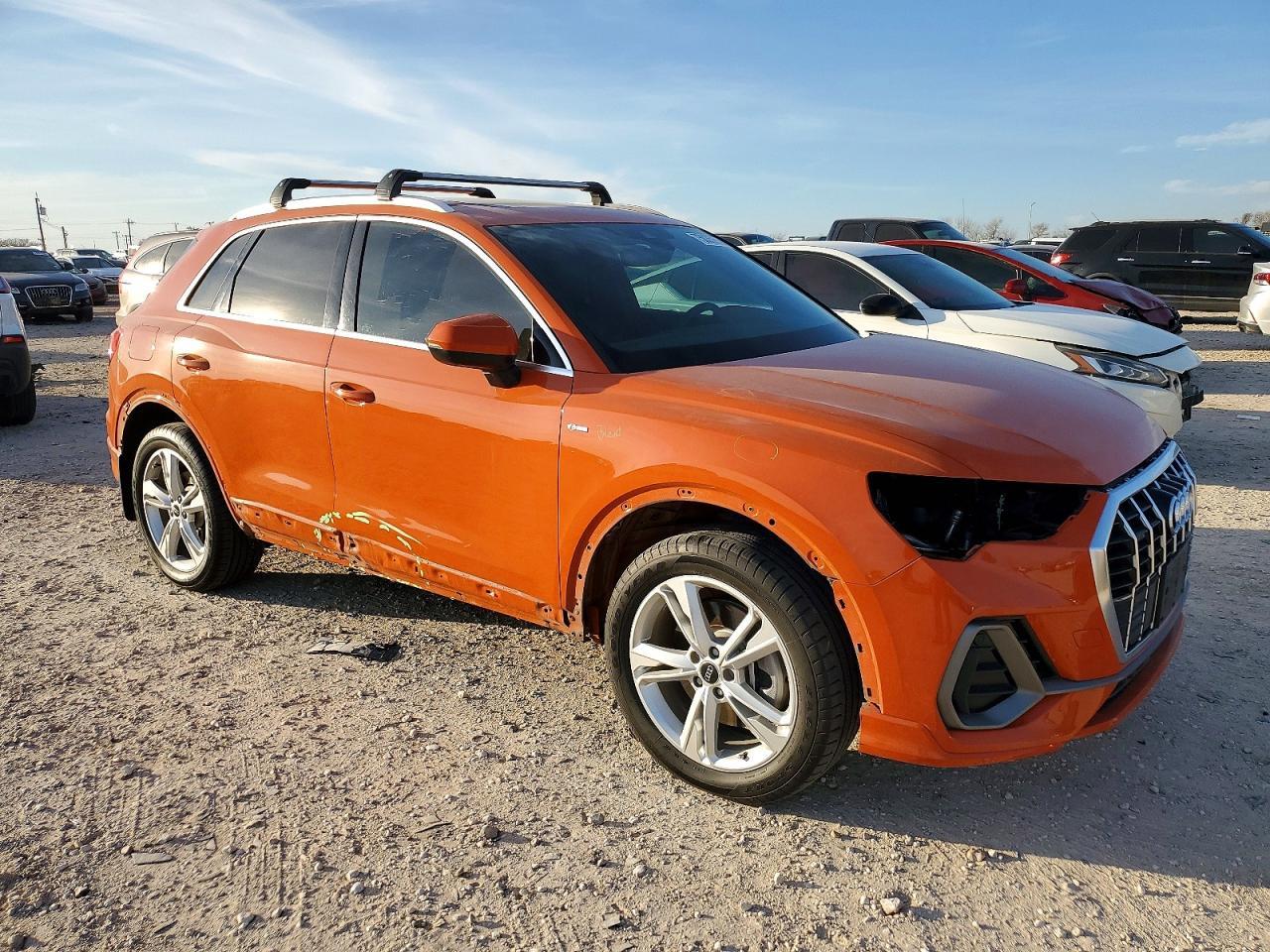 2022 AUDI Q3