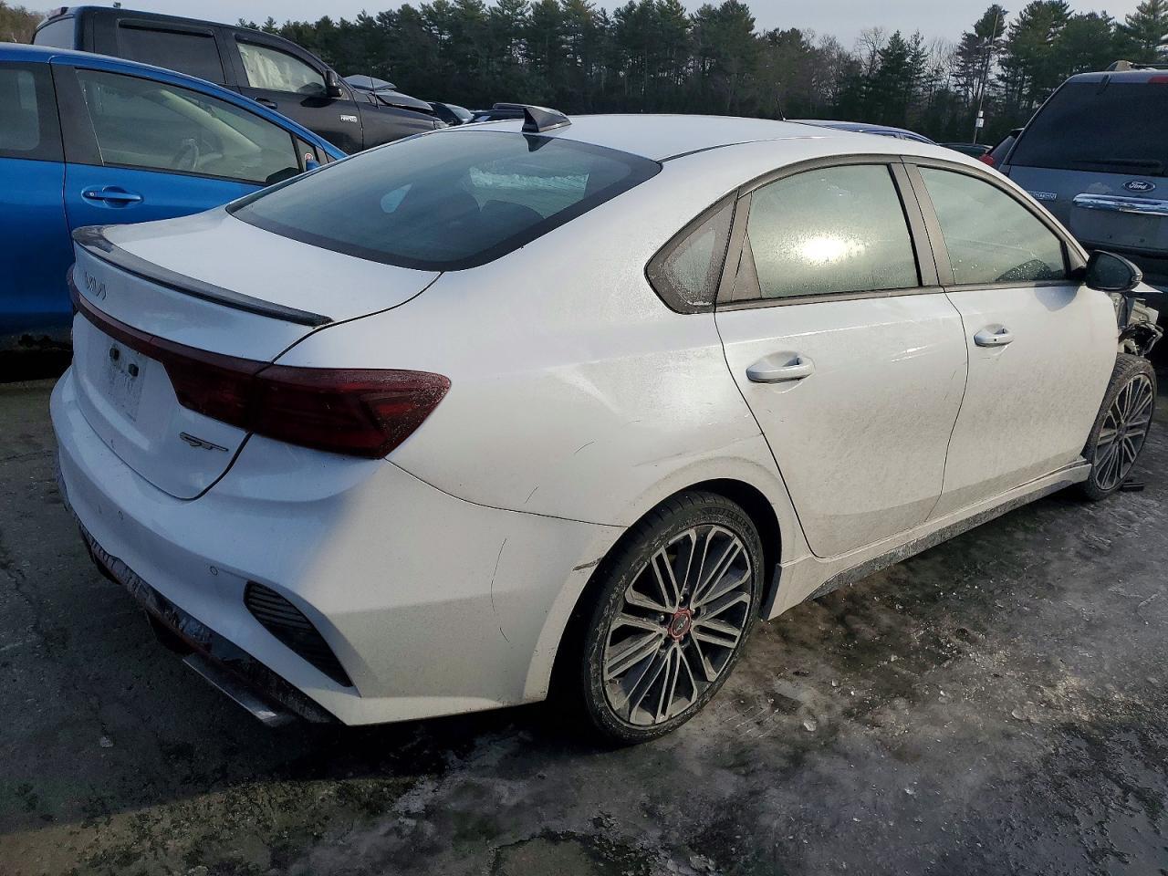 2022 KIA FORTE