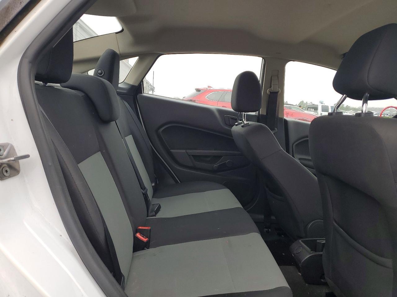 2017 FORD Fiesta
