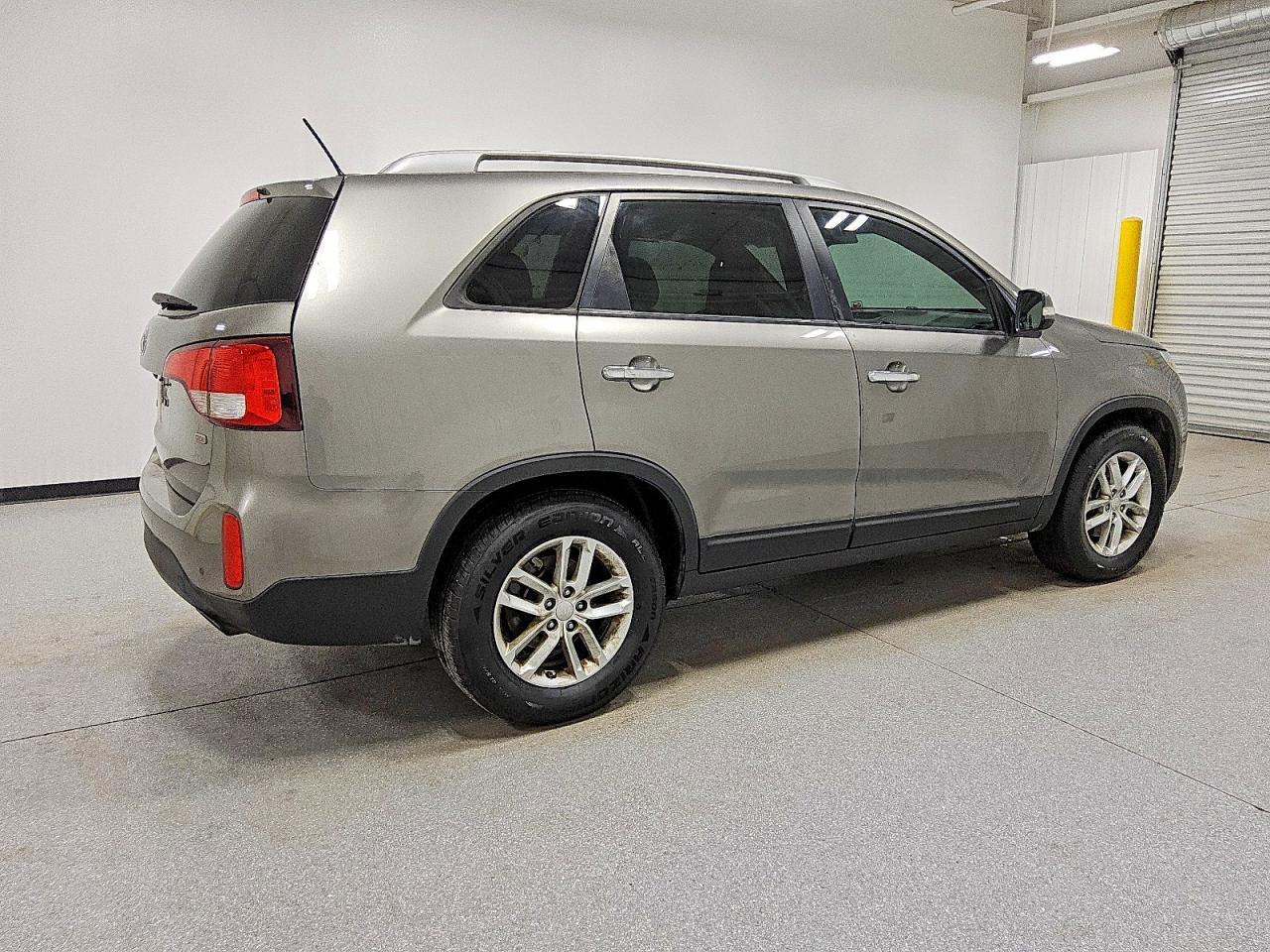 2015 KIA SORENTO