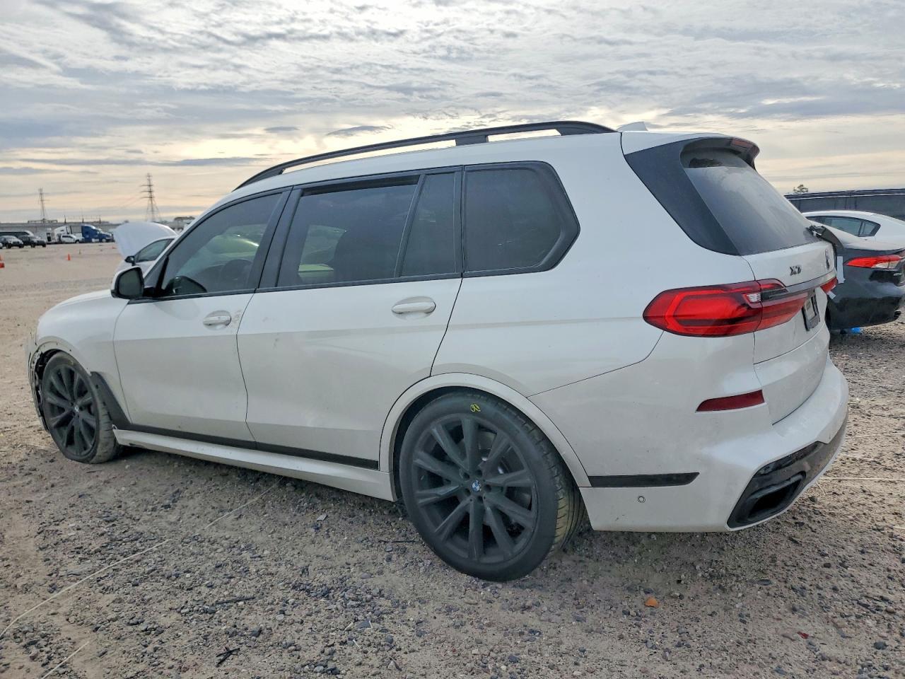 2020 BMW X7