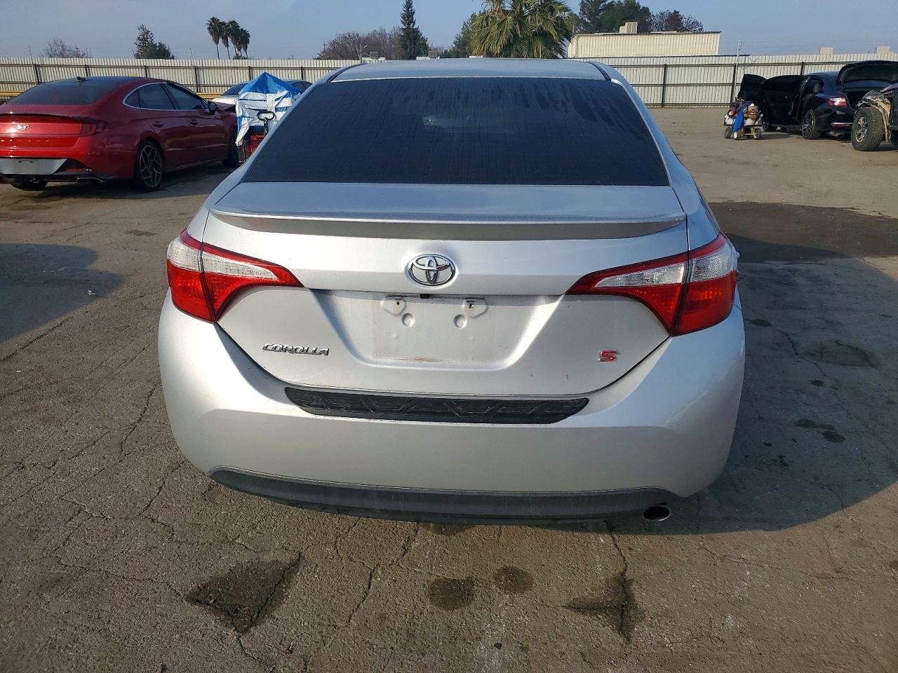 2016 TOYOTA COROLLA
