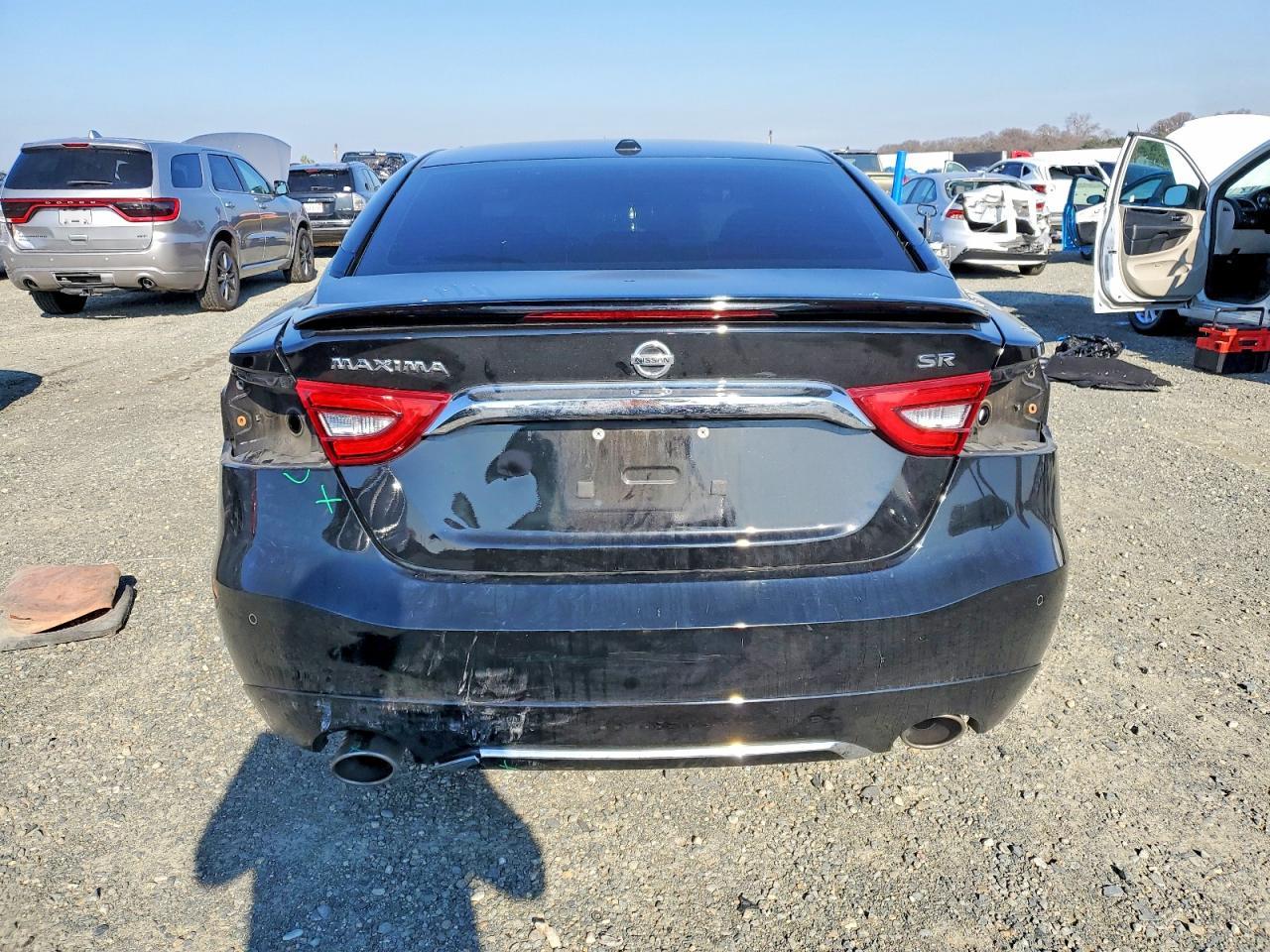 2017 NISSAN Maxima