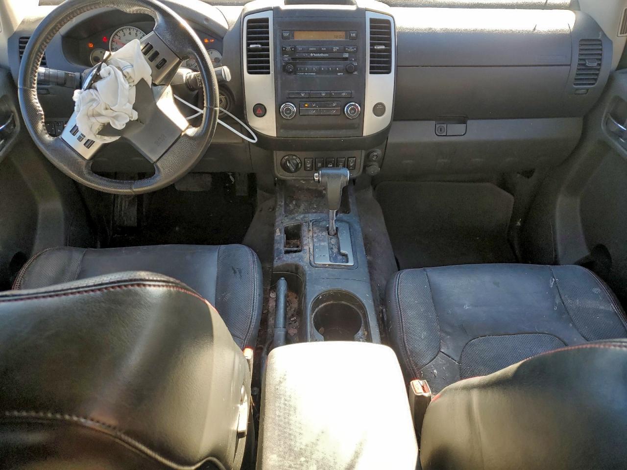 2011 NISSAN Frontier
