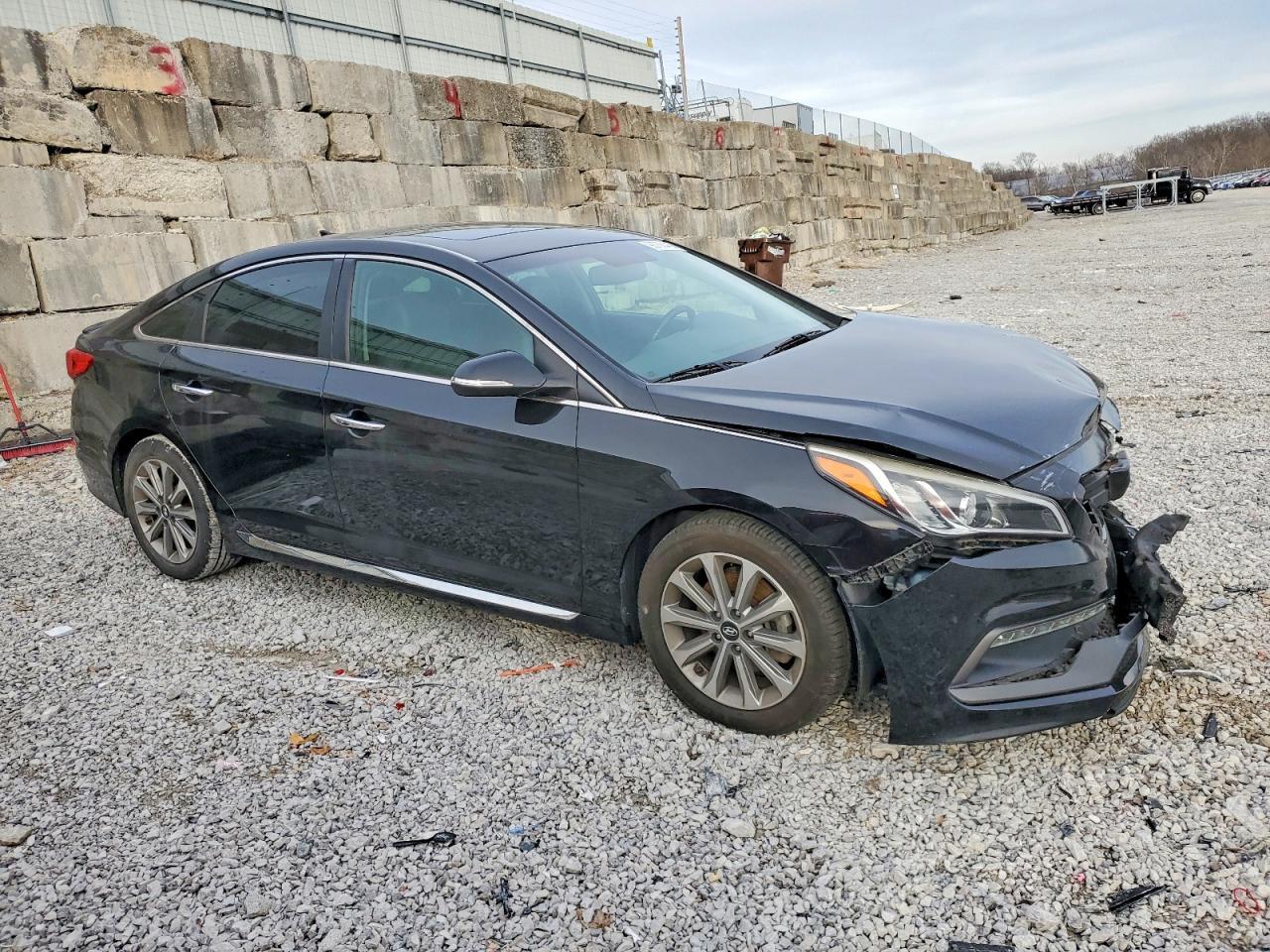 2016 HYUNDAI SONATA