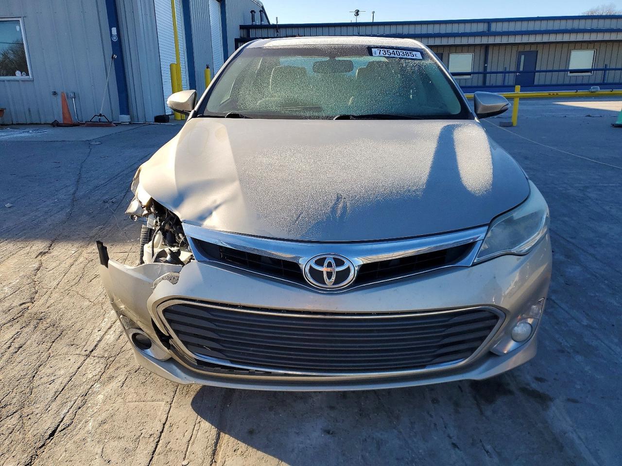 2013 TOYOTA Avalon
