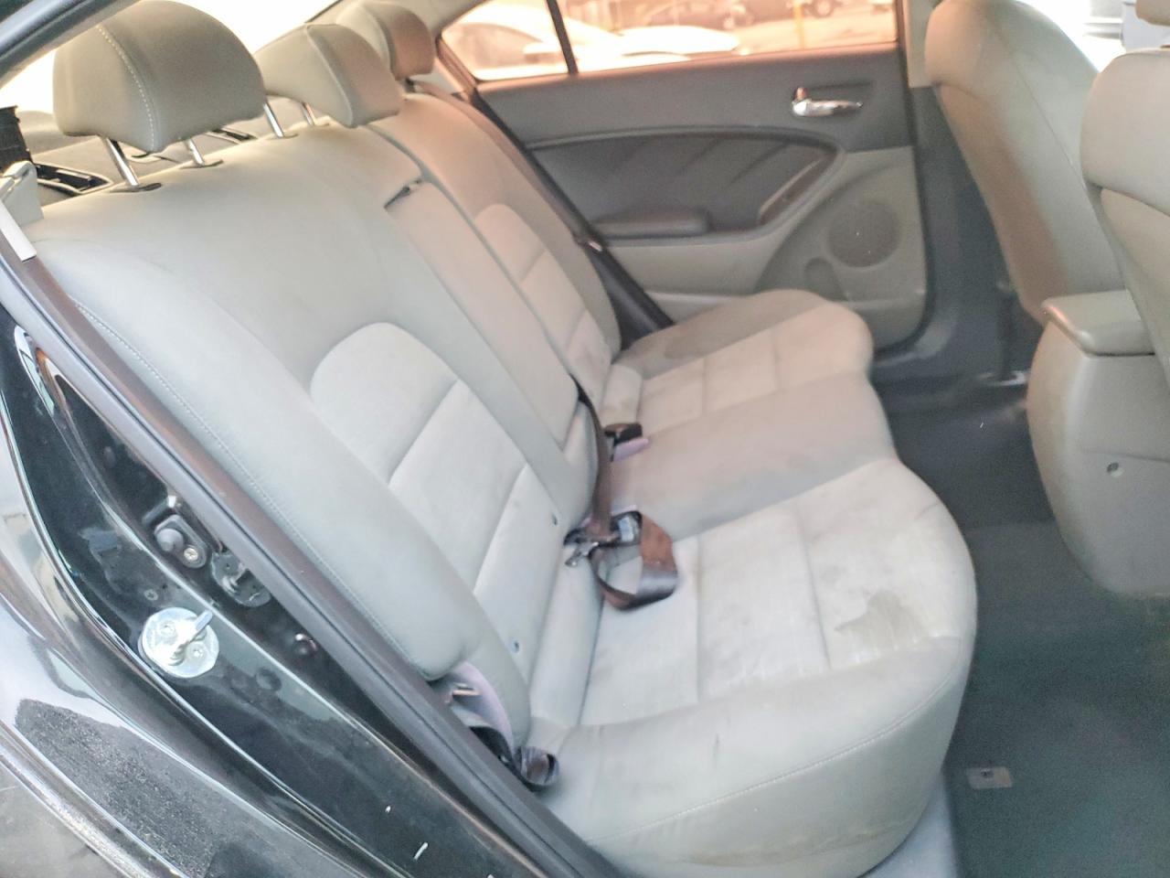 2014 KIA FORTE