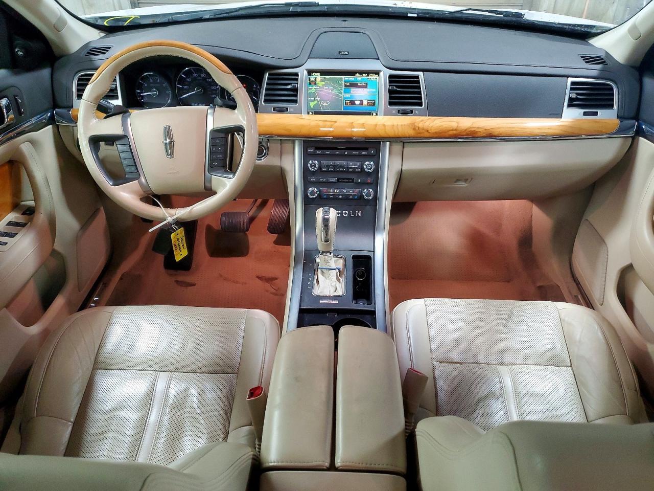2010 LINCOLN MKS