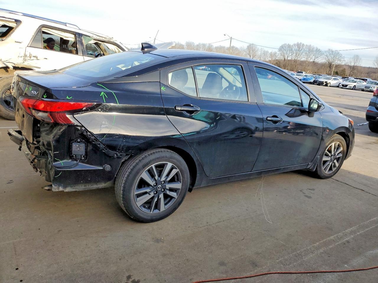 2021 NISSAN VERSA