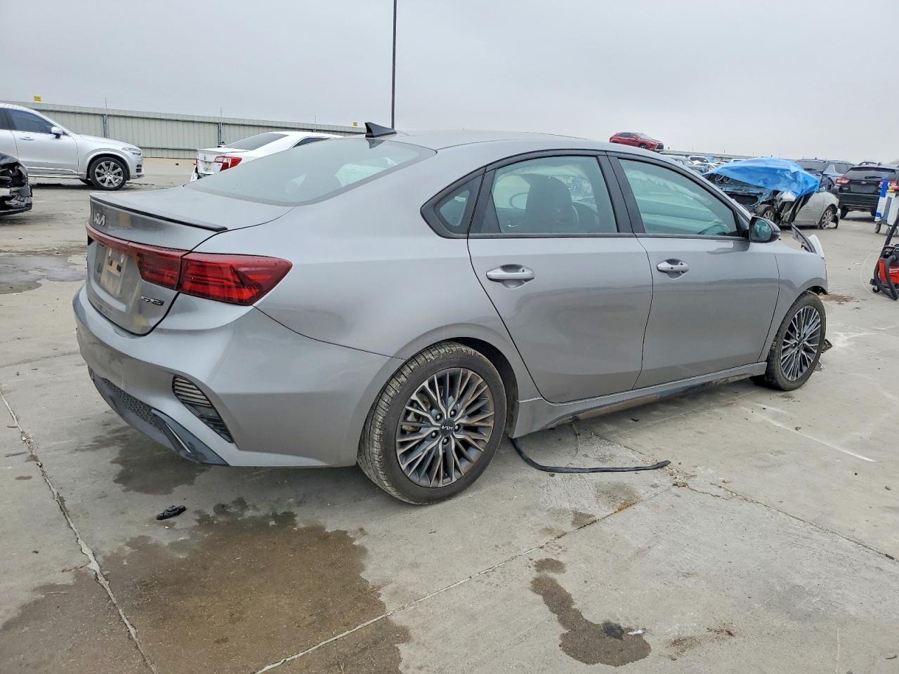 2023 KIA FORTE