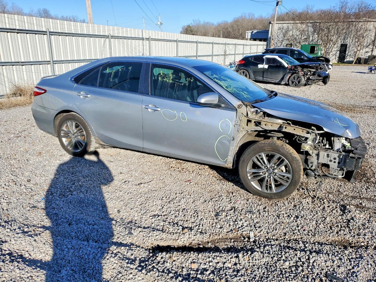 2017 TOYOTA CAMRY
