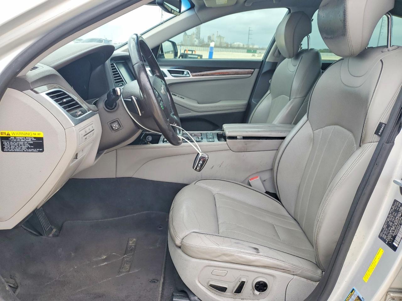2015 HYUNDAI GENESIS
