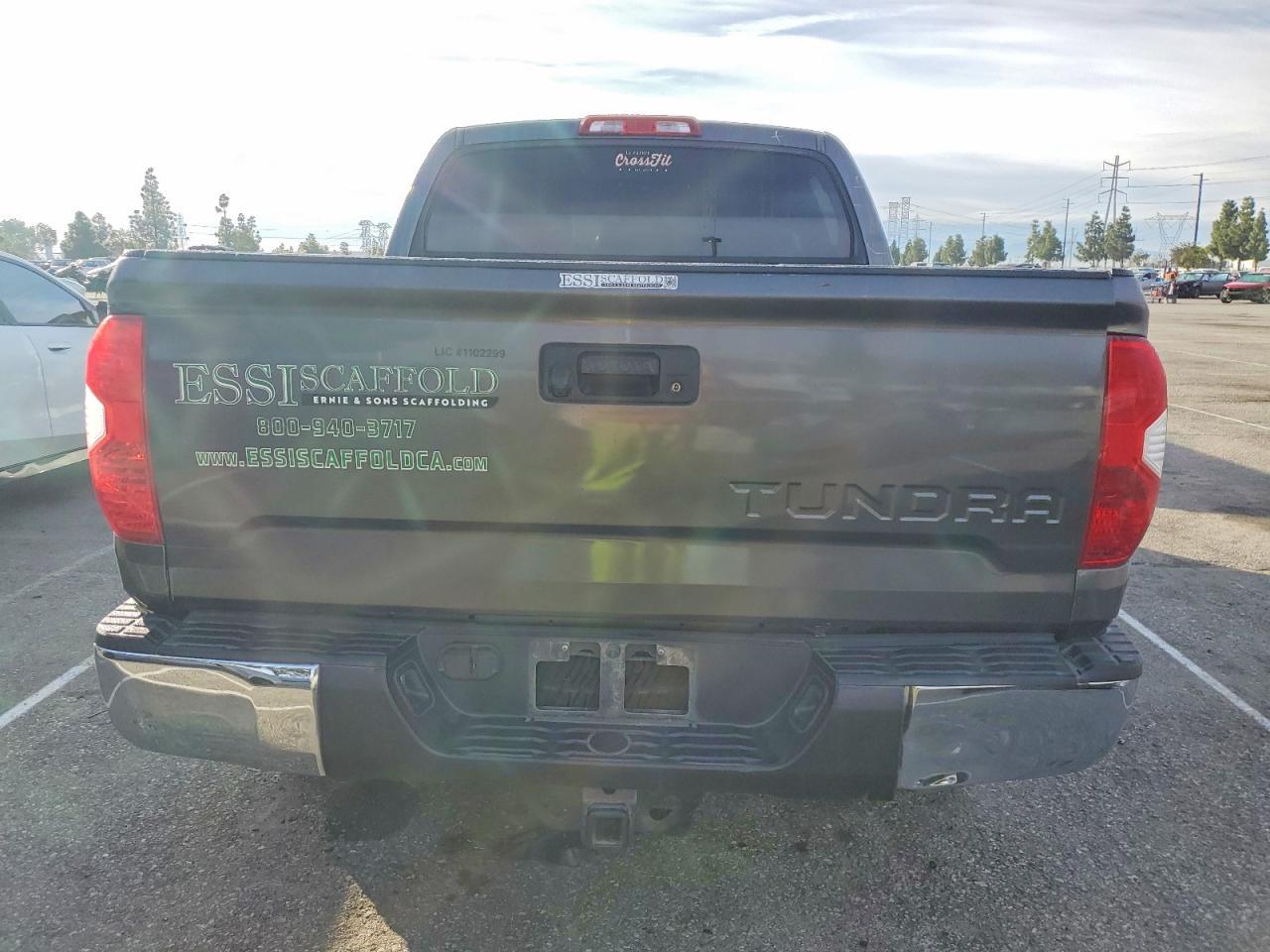 2016 TOYOTA TUNDRA