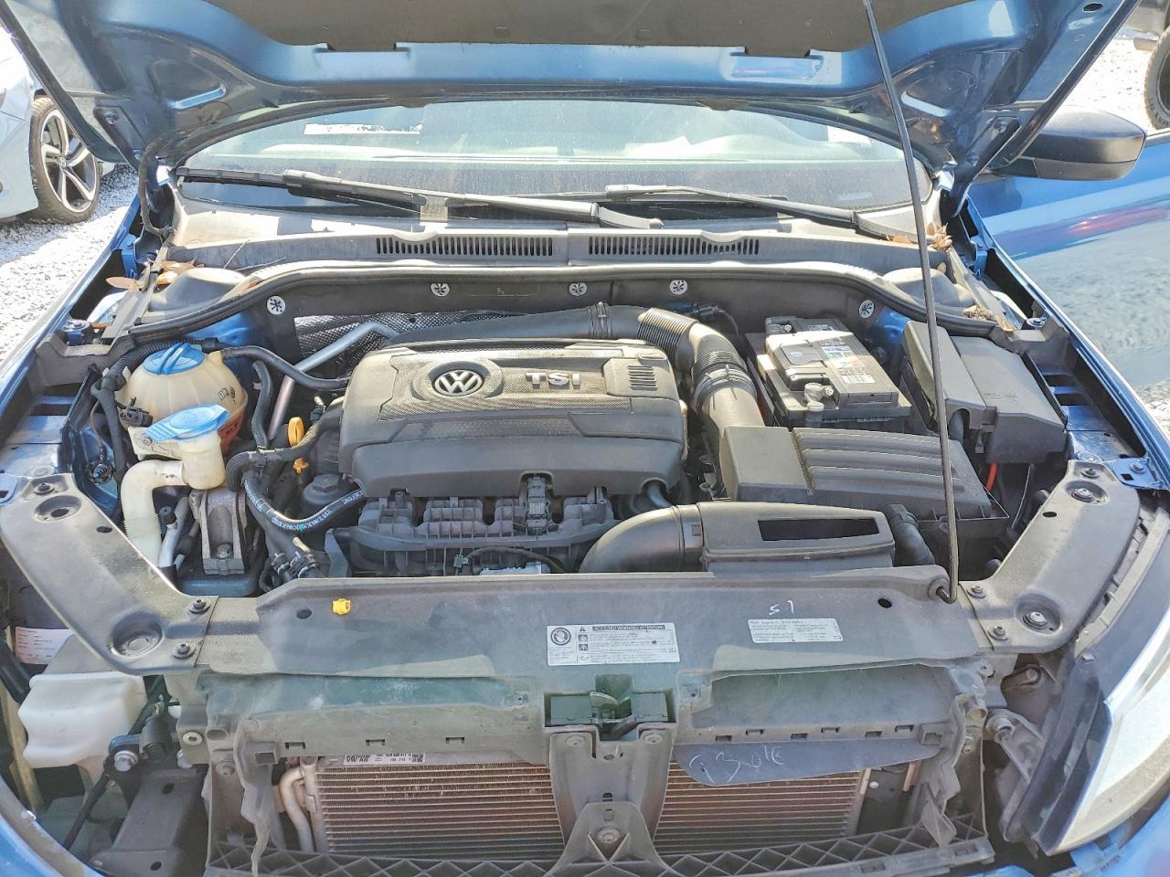 2015 VOLKSWAGEN JETTA