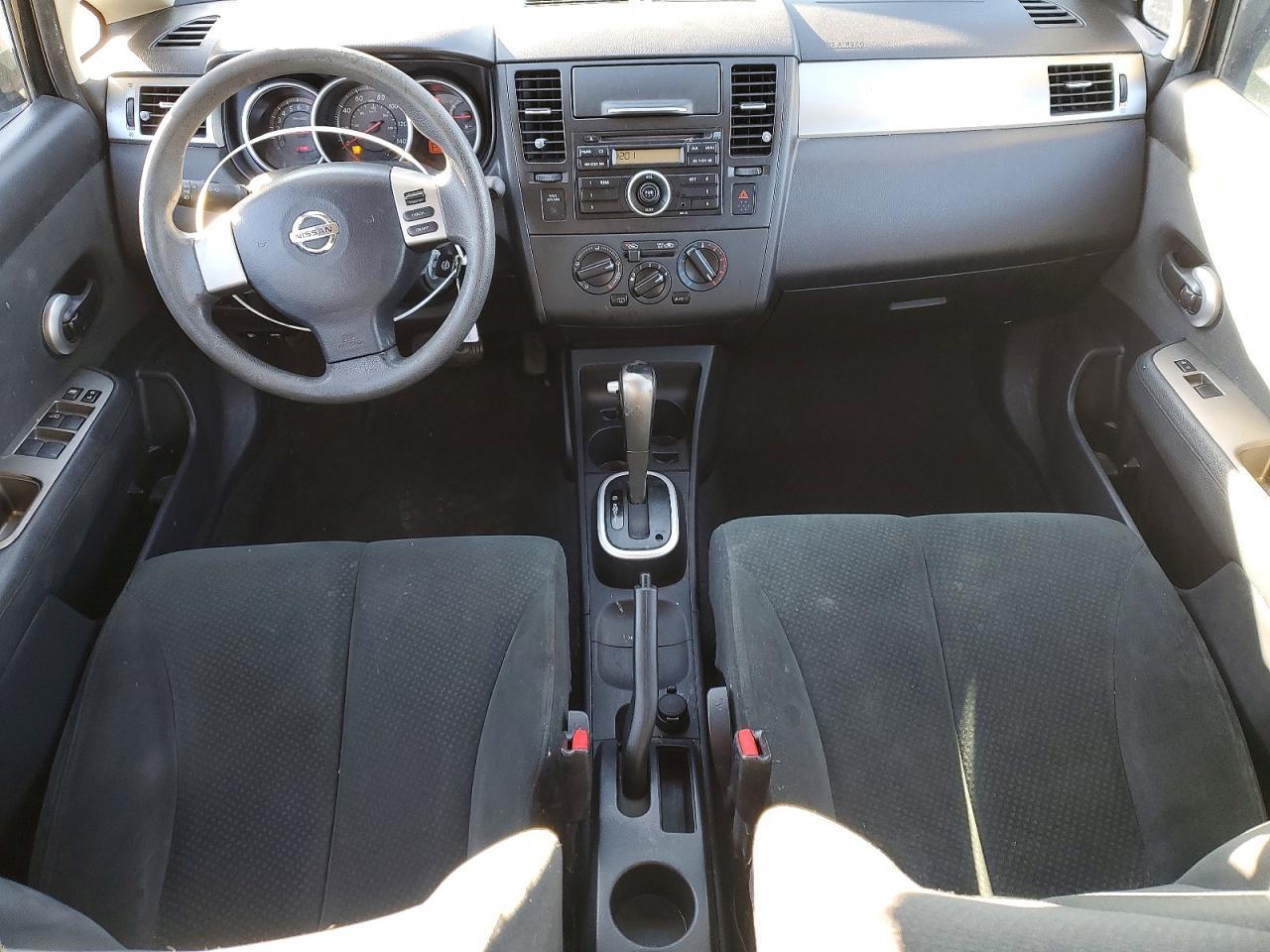 2011 NISSAN VERSA