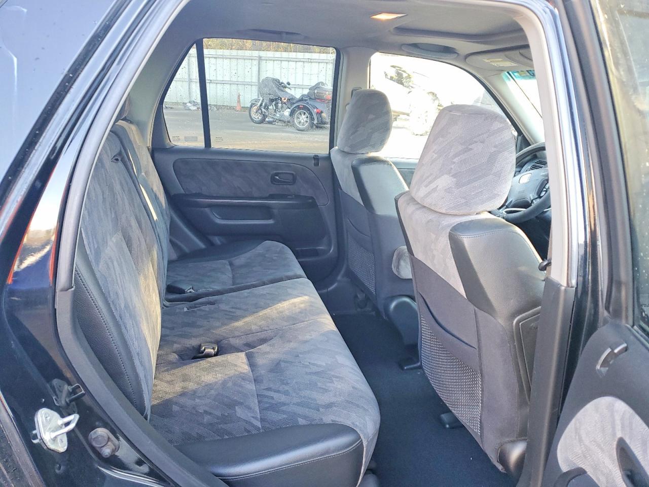 2004 HONDA CR-V