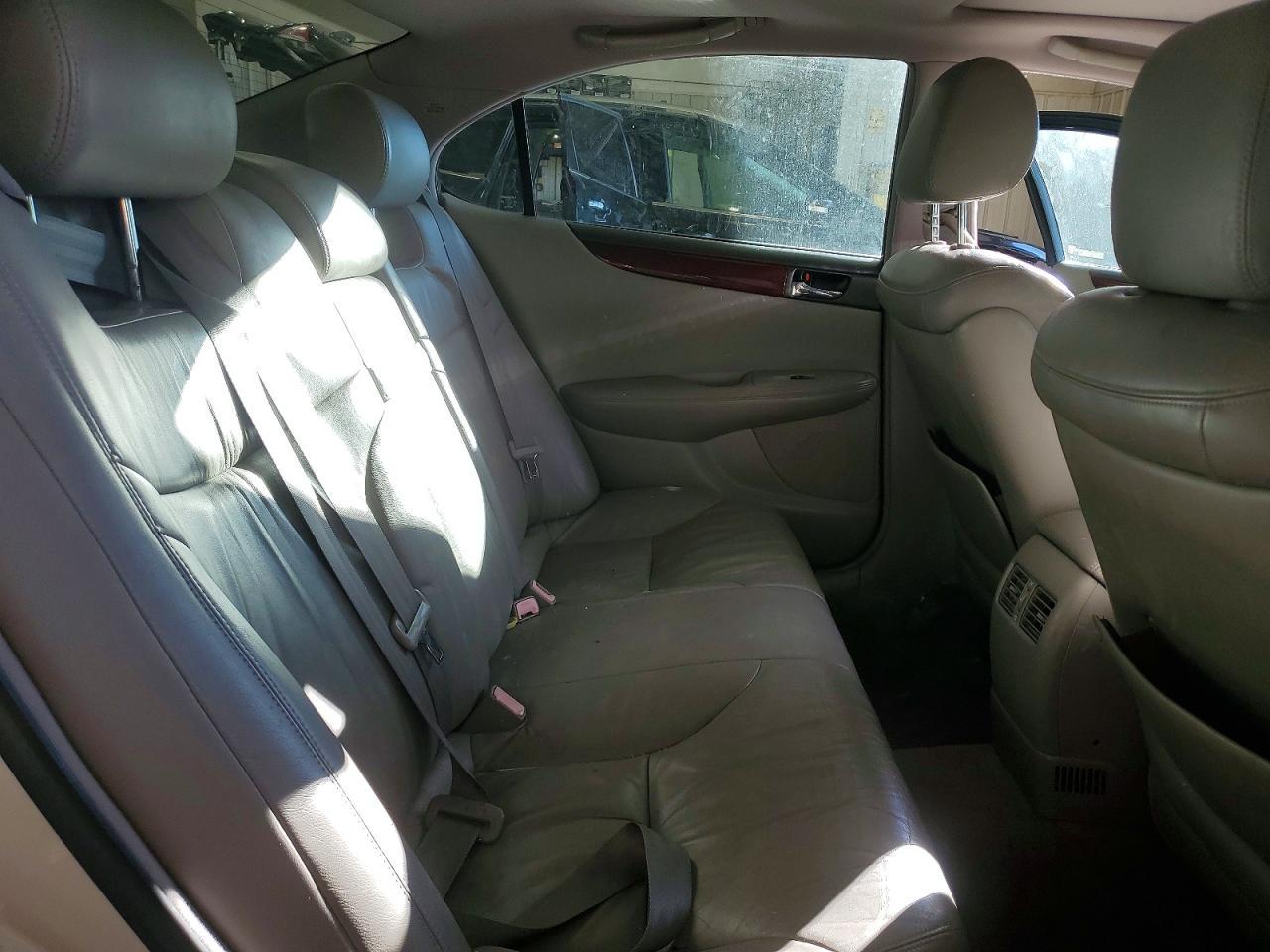 2004 LEXUS ES 330