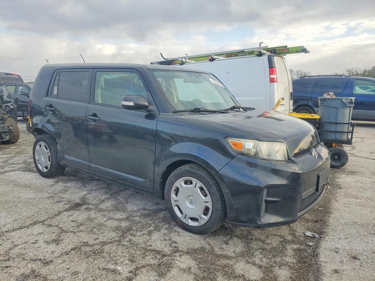 2012 TOYOTA SCION