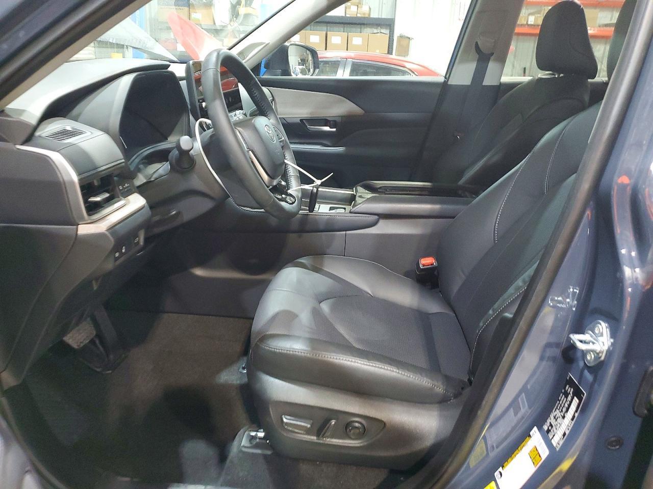 2026 TOYOTA HIGHLANDER