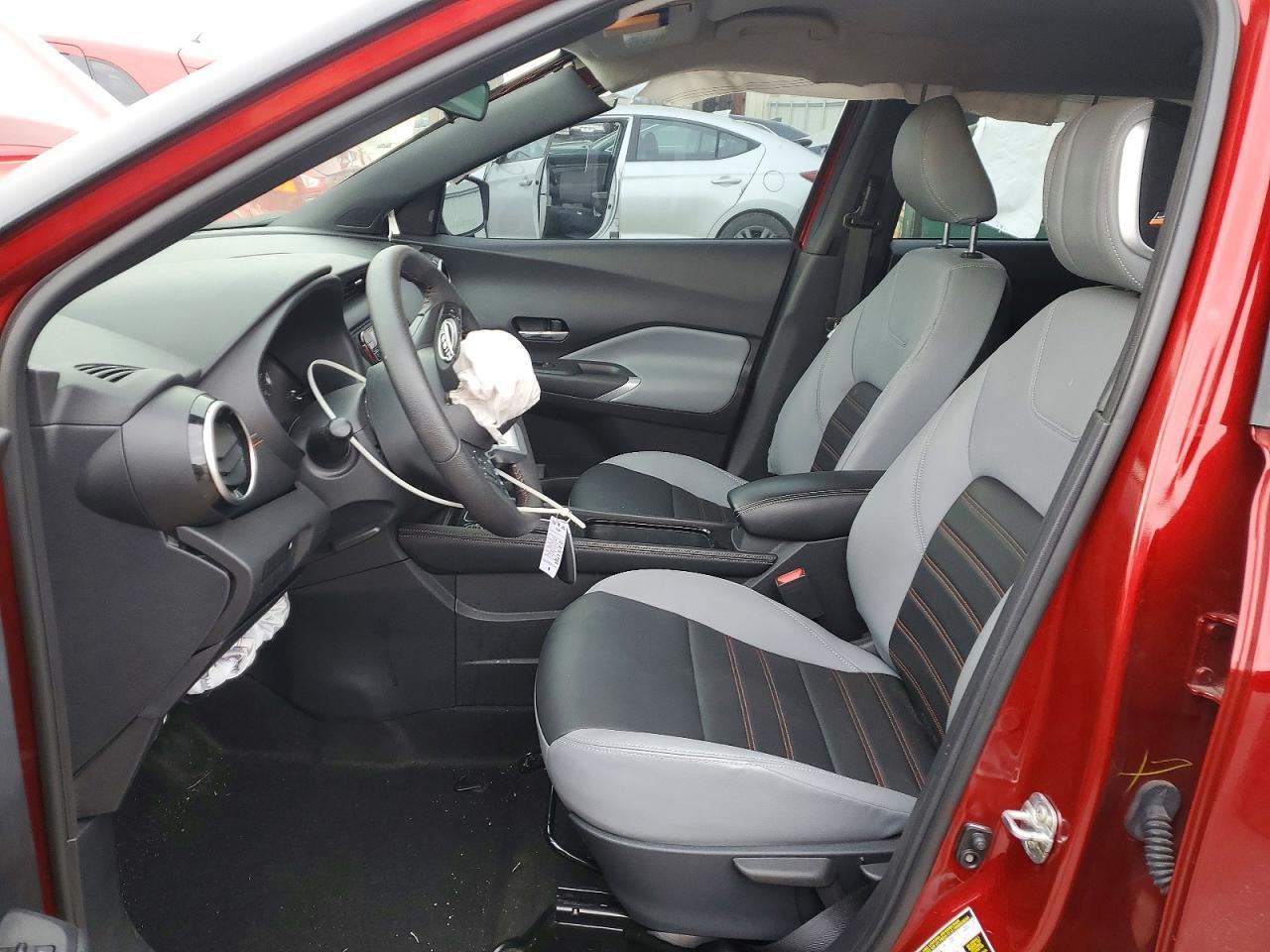 2024 NISSAN KICKS