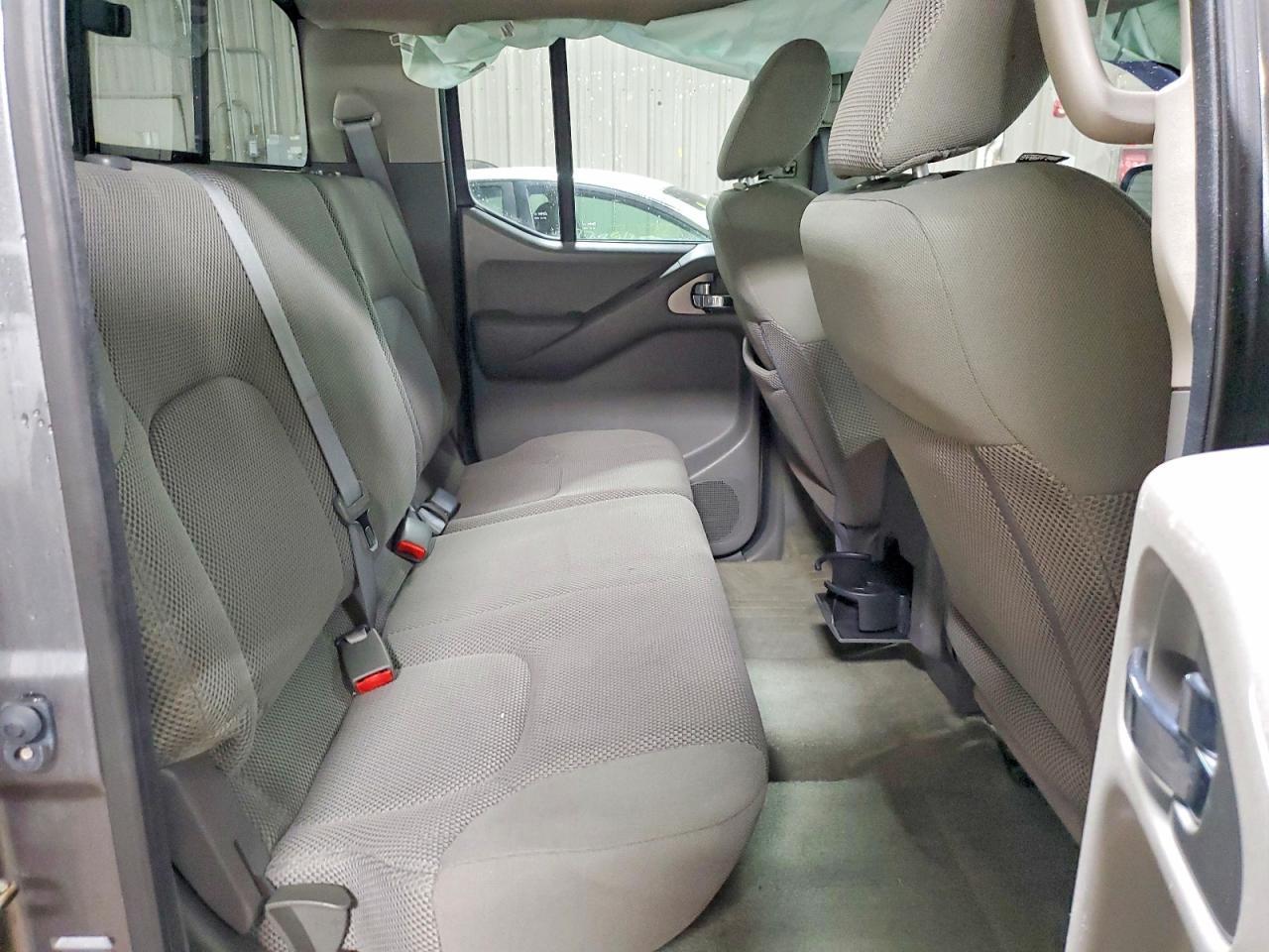2016 NISSAN Frontier
