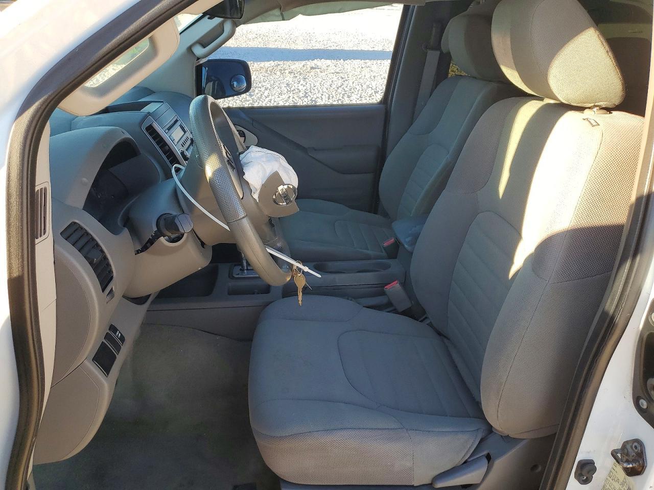 2016 NISSAN Frontier