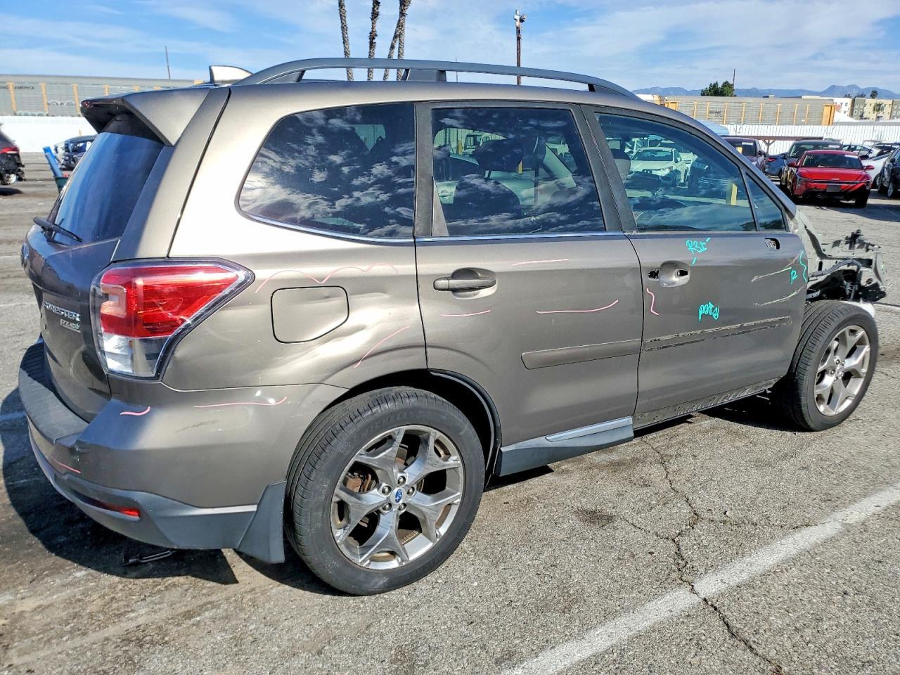 2017 SUBARU FORESTER