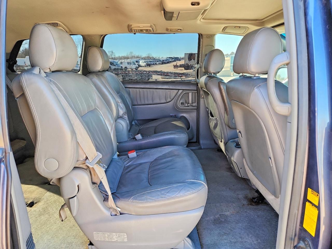 2008 TOYOTA SIENNA