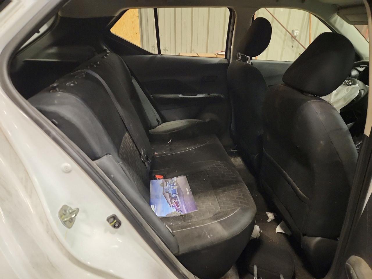 2021 NISSAN KICKS