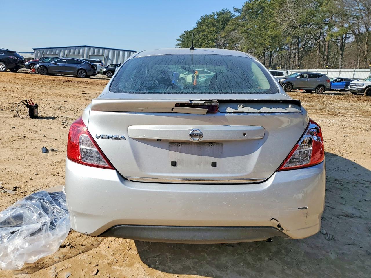 2019 NISSAN VERSA