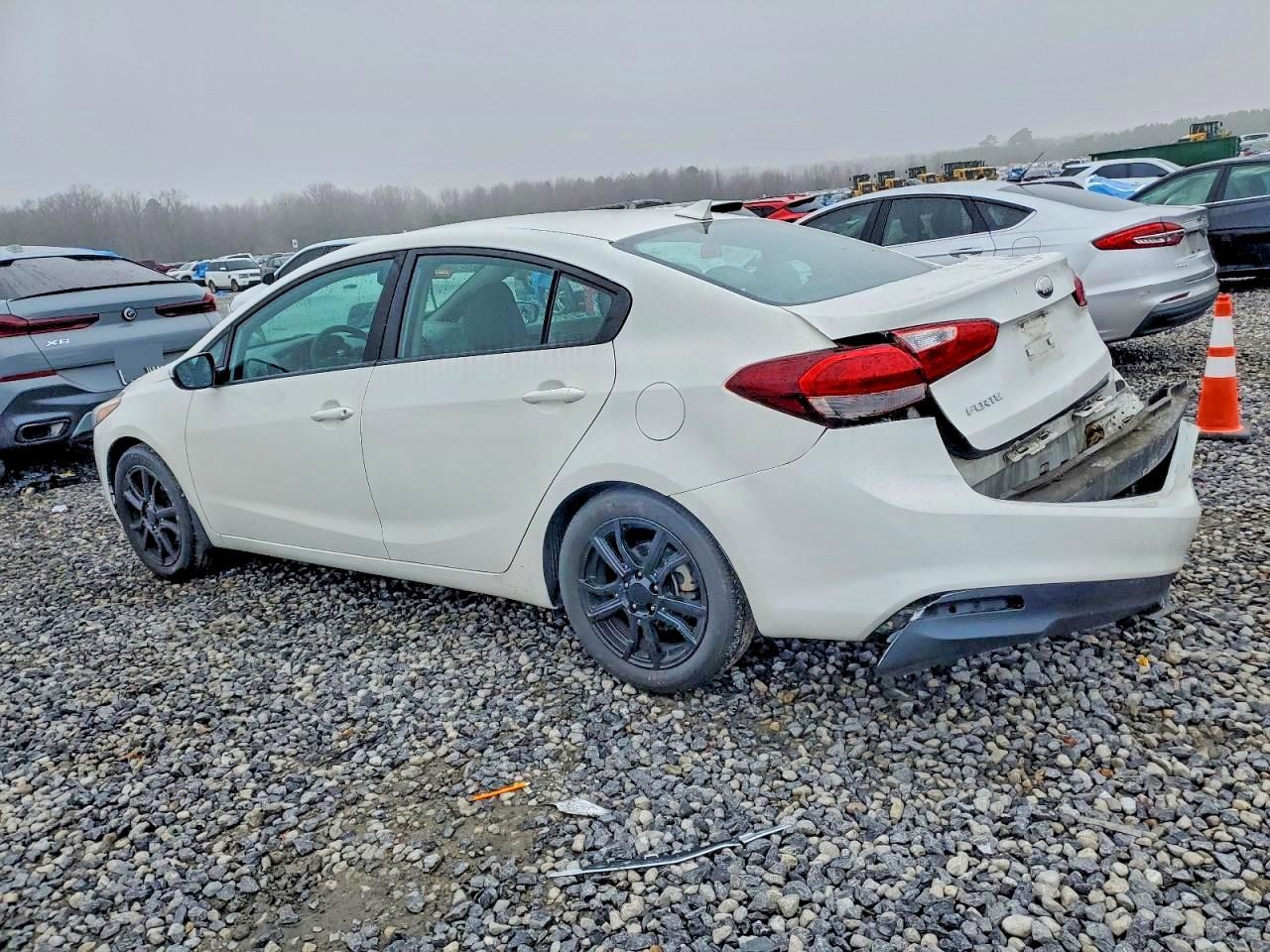 2017 KIA FORTE