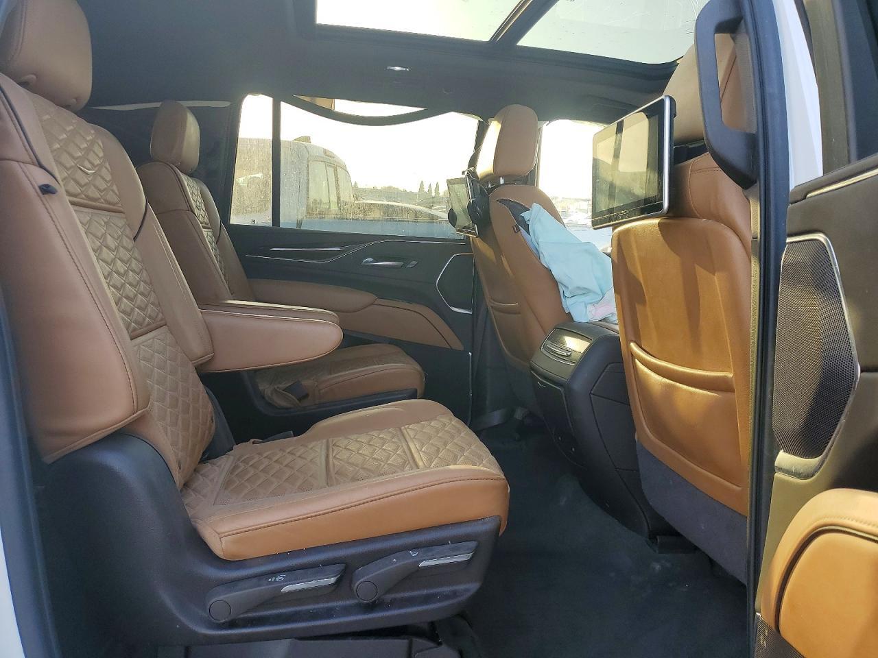 2022 CADILLAC Escalade ESV