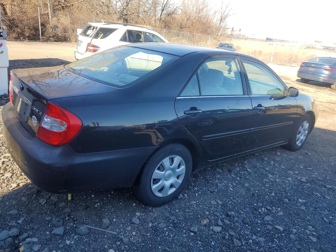 2004 TOYOTA CAMRY