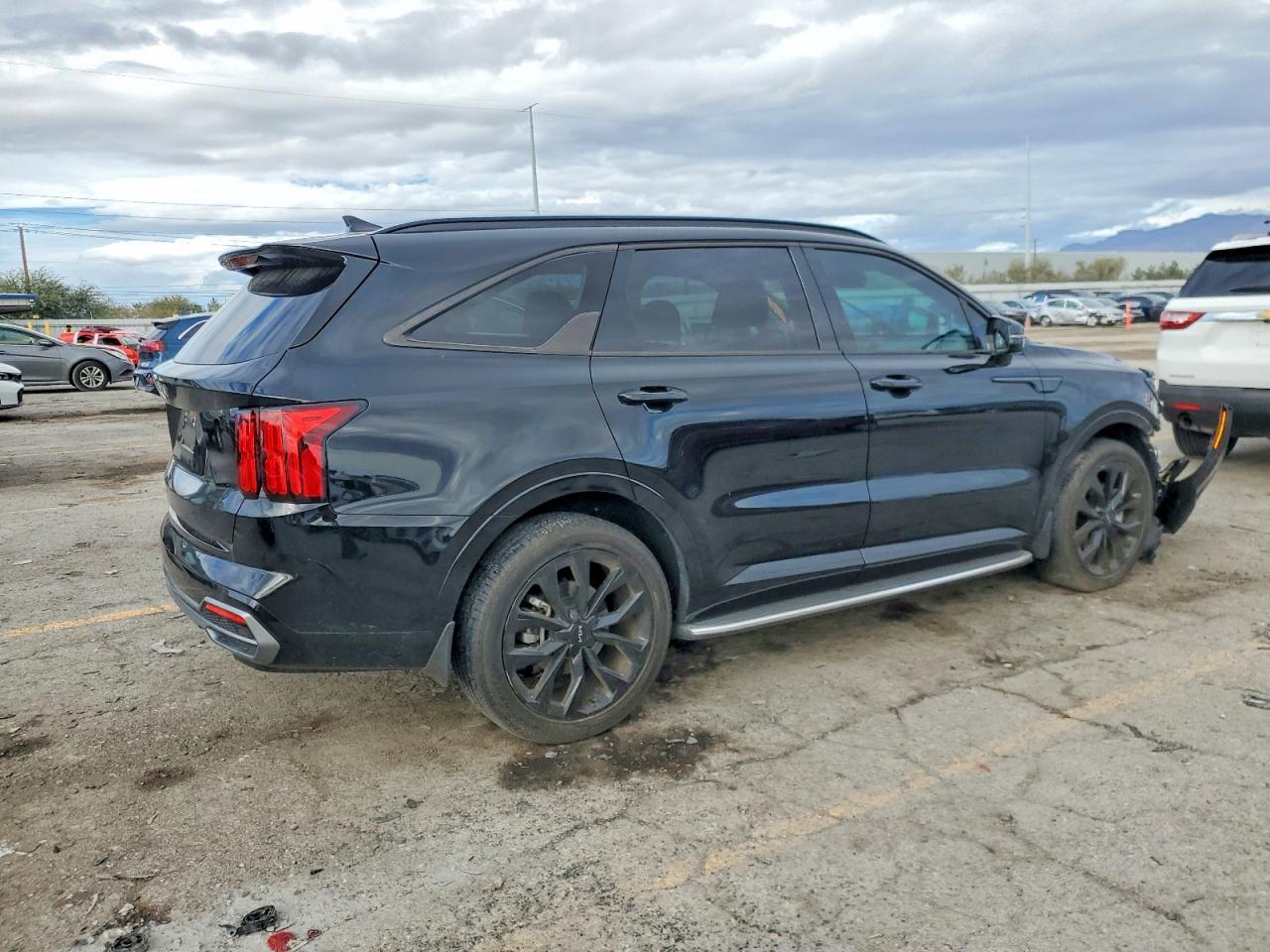 2023 KIA SORENTO