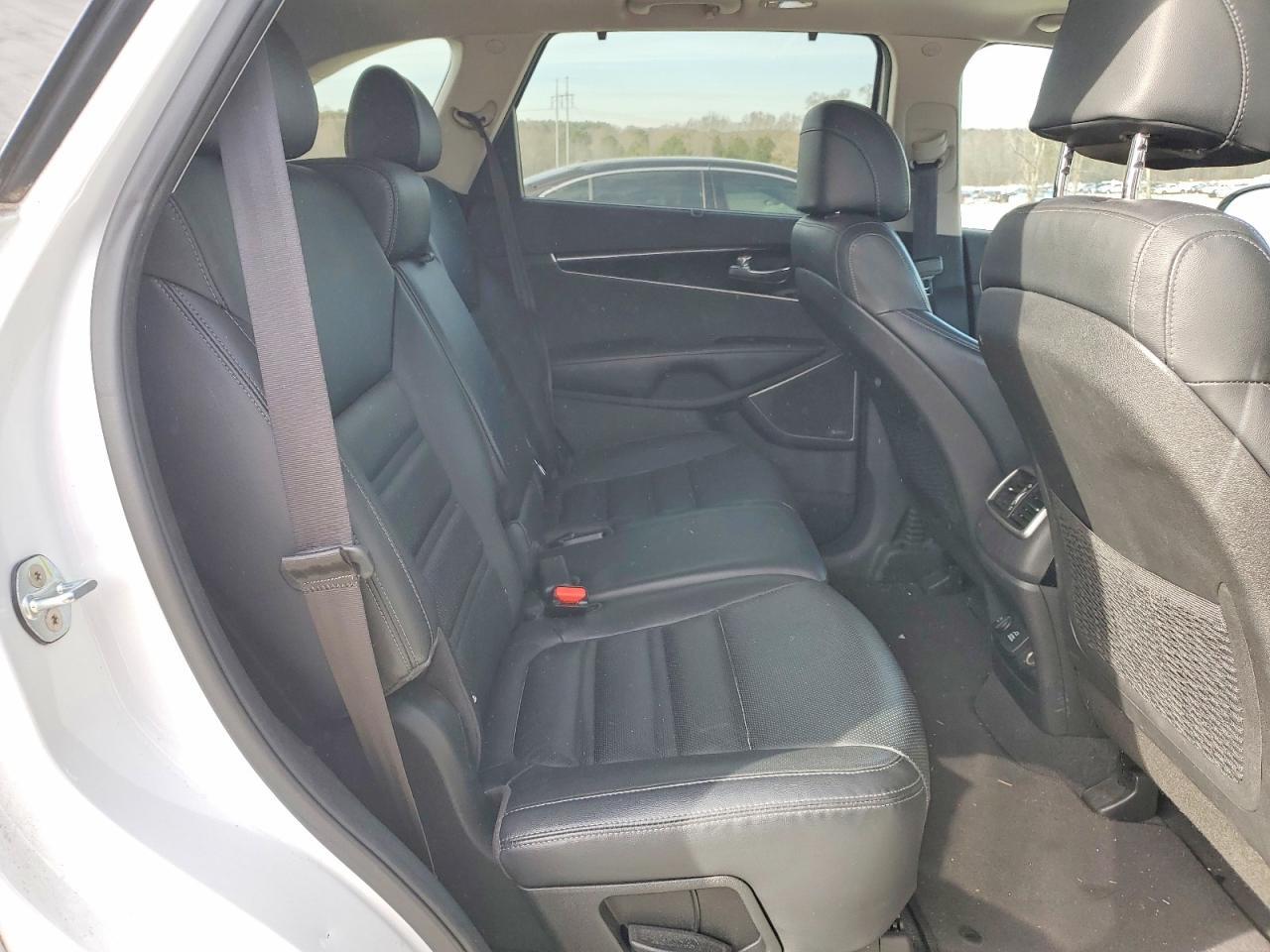 2017 KIA SORENTO