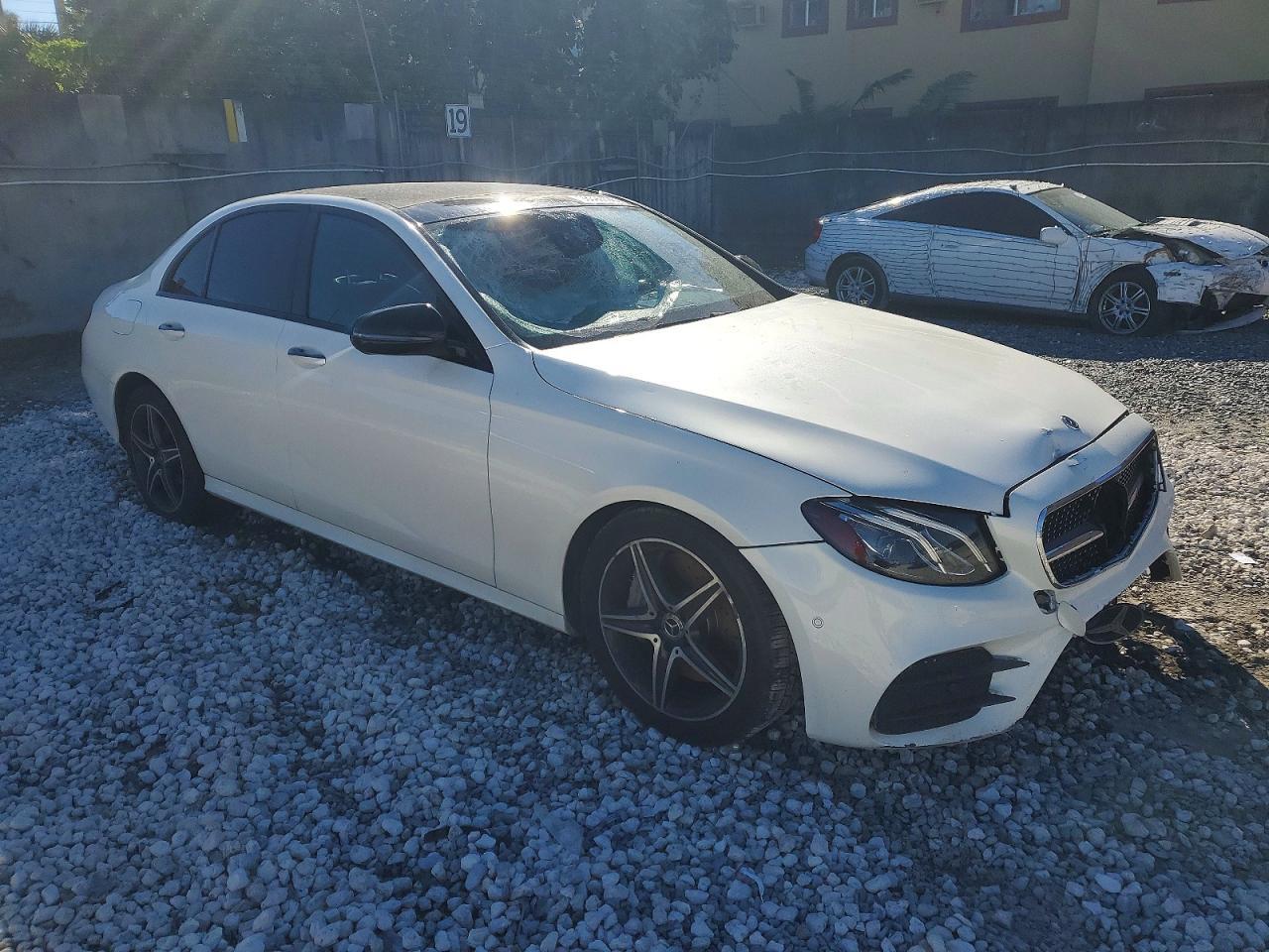 2018 MERCEDES-BENZ E-Class