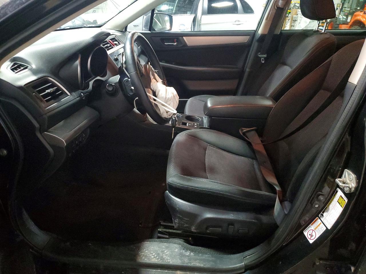 2017 SUBARU Outback