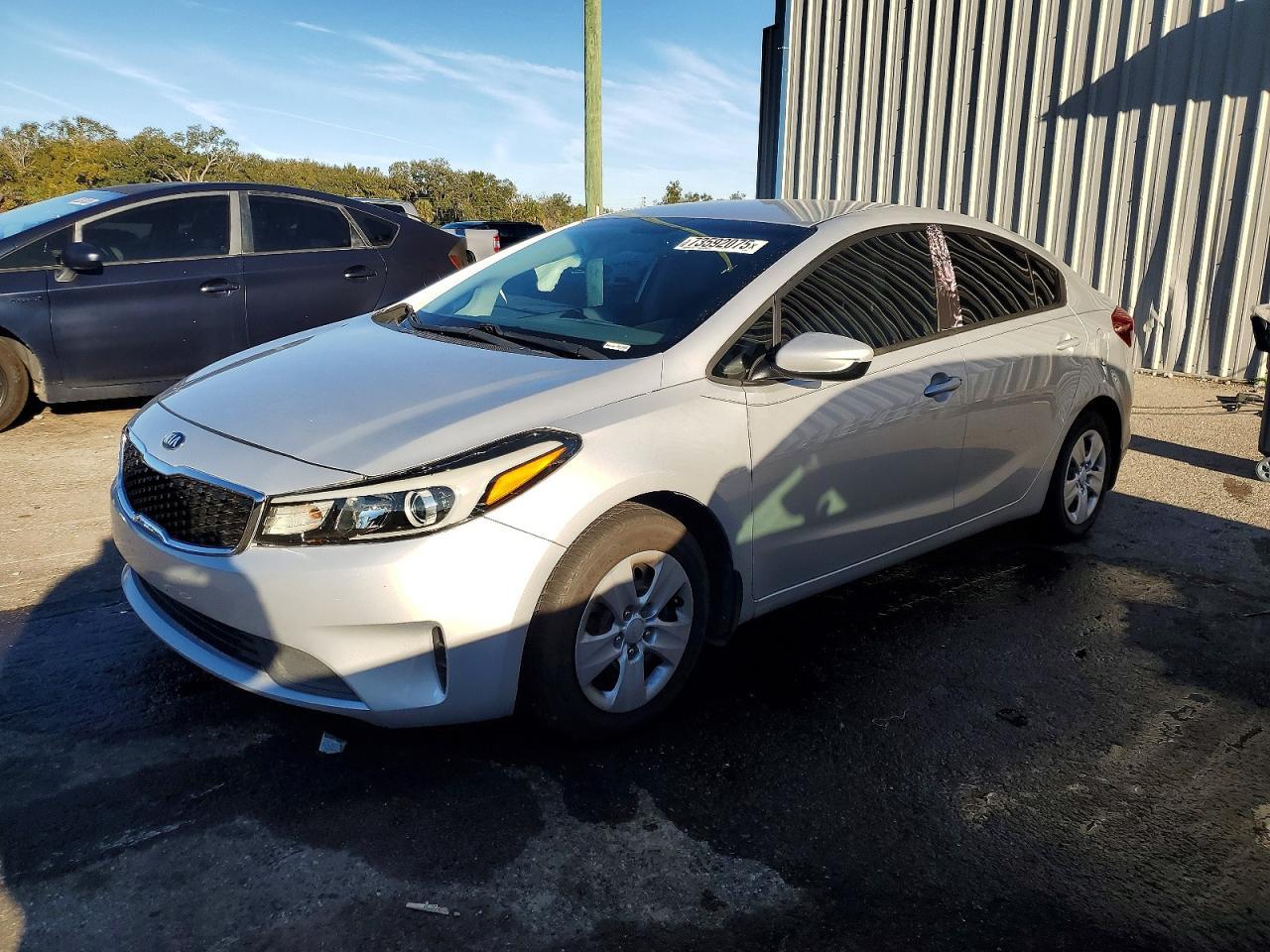 2017 KIA FORTE
