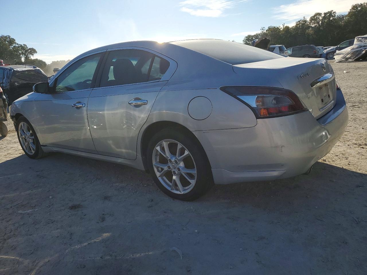 2014 NISSAN Maxima
