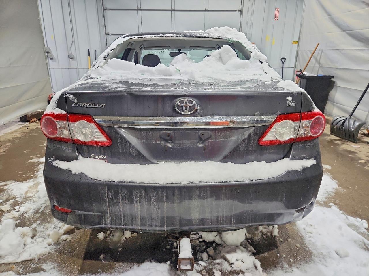 2011 TOYOTA COROLLA