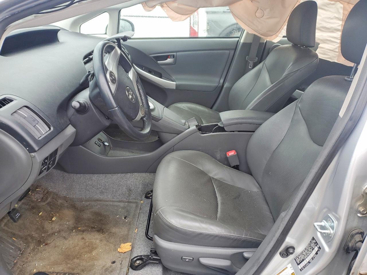 2011 TOYOTA PRIUS